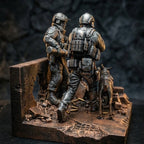 Statuetka Taktyczna Oddział K9 z Psem | Ręcznie Malowana Diorama | Ciężka Dekoracja z Grawerem